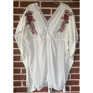 Hummingbird White Embroidered Swimsuit Cover with Lace and Tassels Sz Large NWT